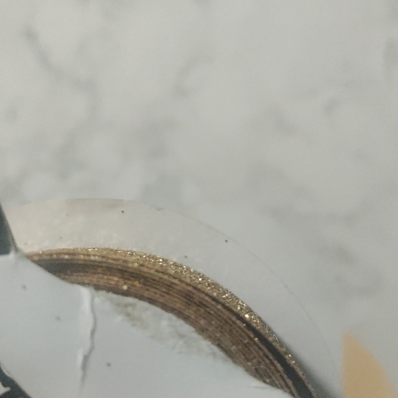 Ribbon - Picture 11 of 13